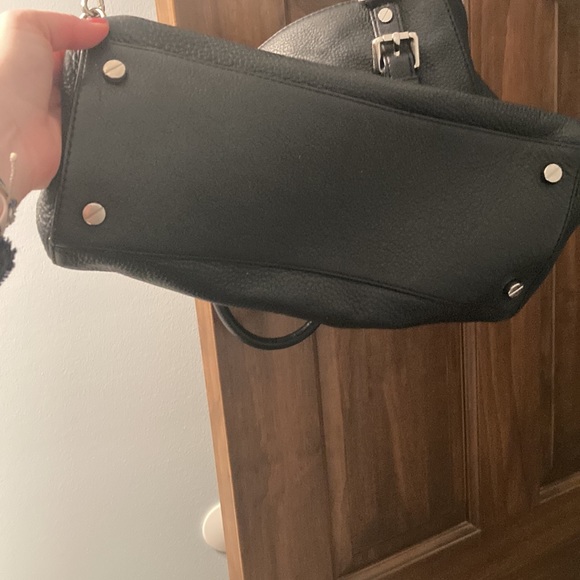 Preloved MK purse/ crossover - Picture 4 of 4
